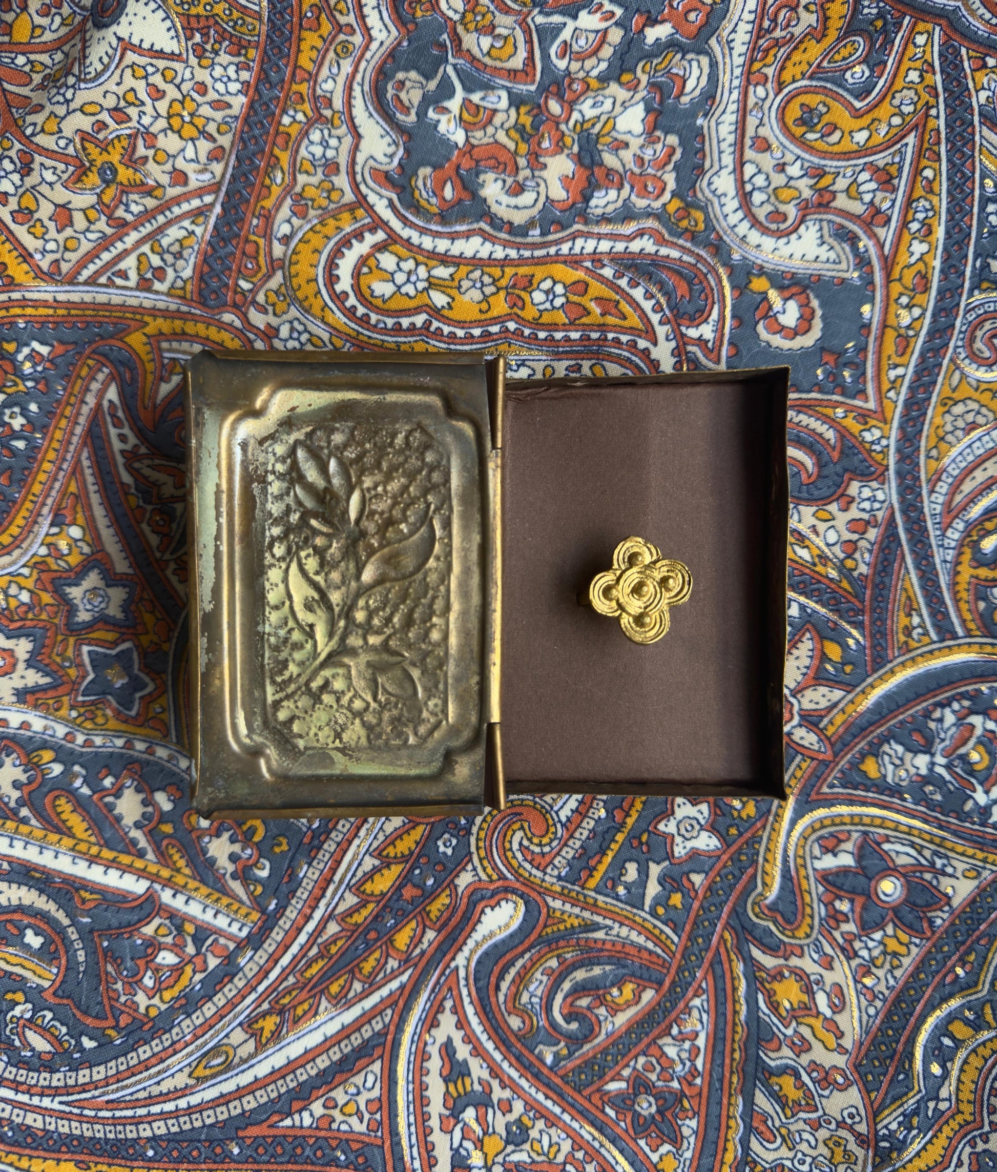 Gul-e Khatmi Ring